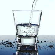 Kohlensaeure_Wasser_Leitungswasser_trinken_Getraenk_Wasserhaushalt